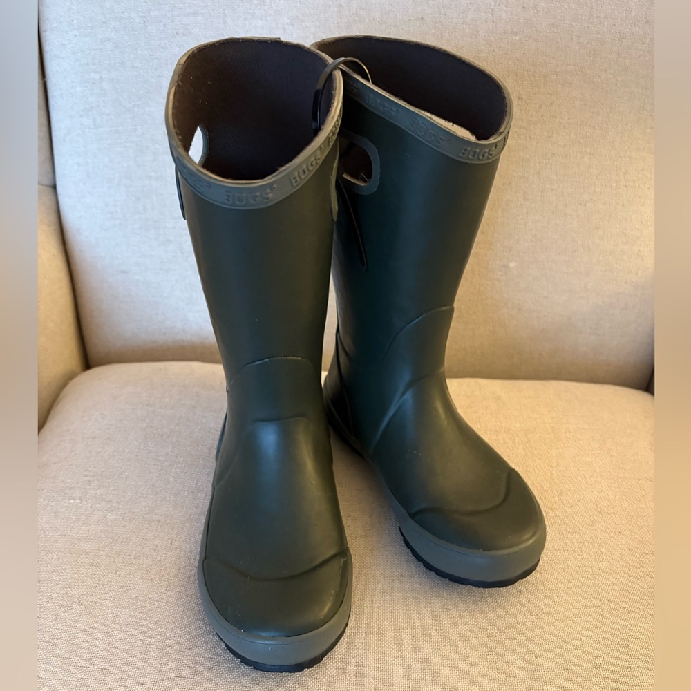 Bogs Kids size 13 Olive Green Pull-On Rain Boots